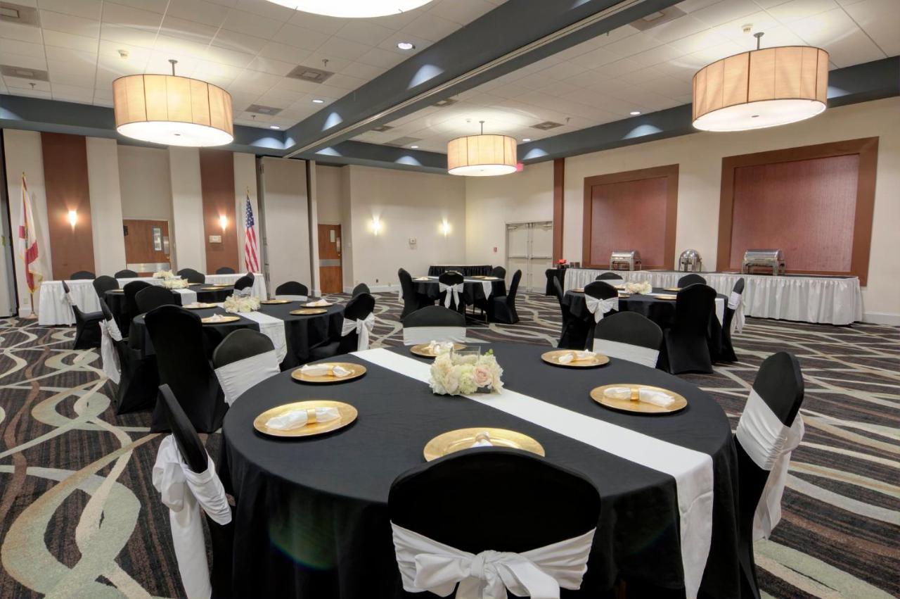 Holiday Inn St. Petersburg N - Clearwater, An Ihg Hotel Bagian luar foto